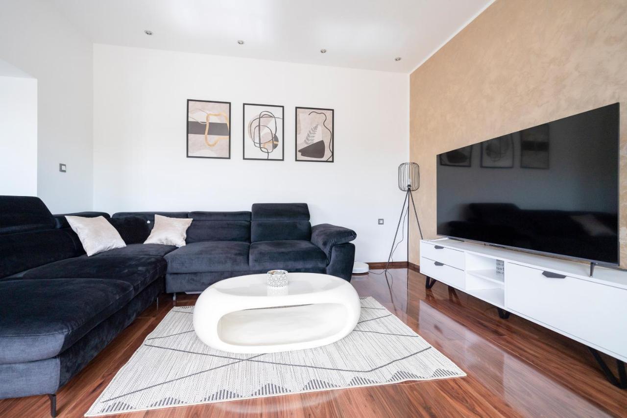 Apartment Absolute Gray Zara Esterno foto